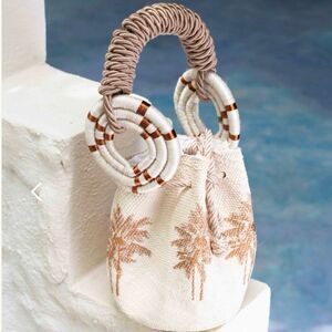 NWT Palma Canaria Palm Beach Bucket Bag $262.00 Handmade Tropical Handbag